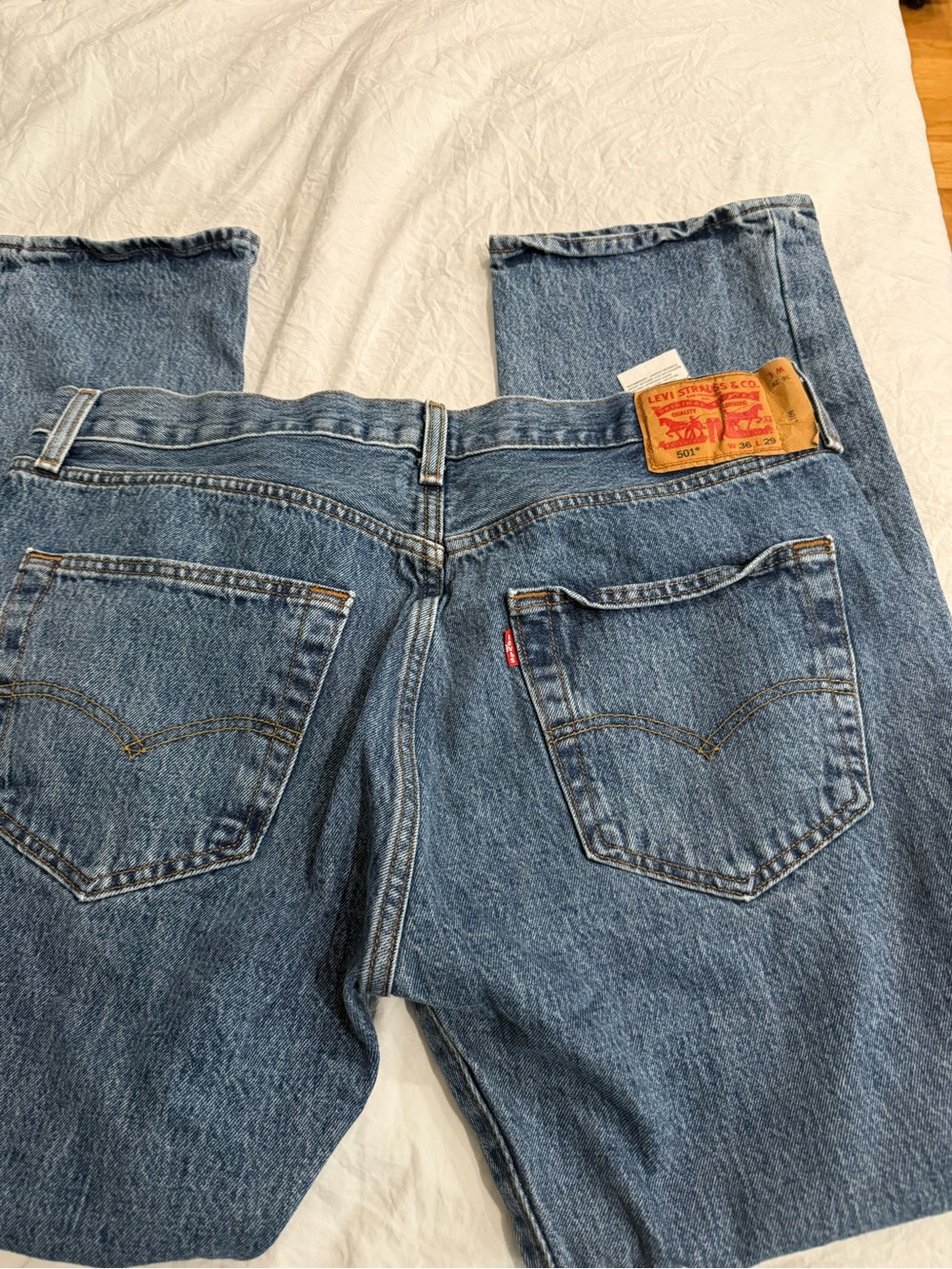 Levi's Men's Medium Blue Straight-Leg Jeans